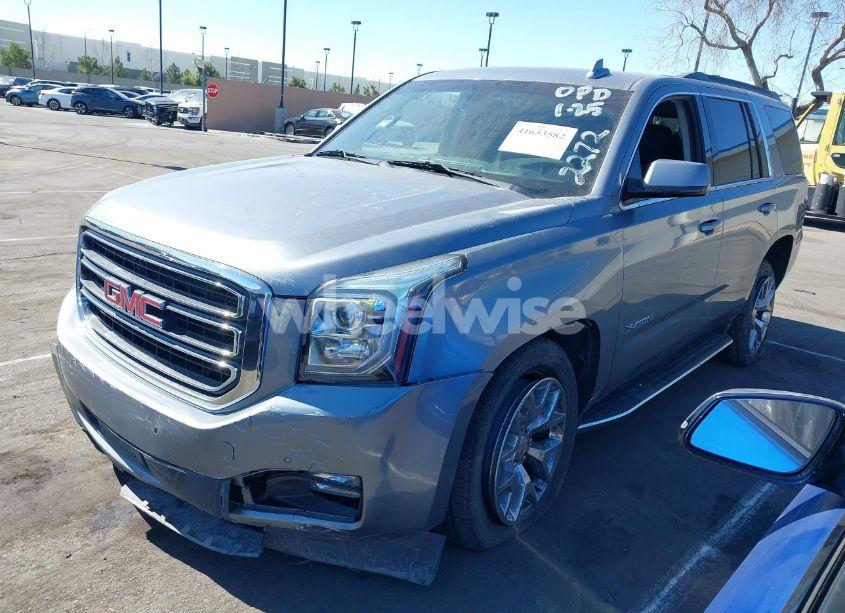 Photo 2 of 2019 Gmc Yukon SLE (VIN 1GKS1AKC0KR322272)