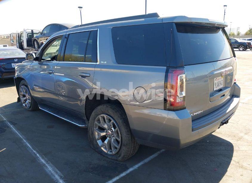 Photo 3 of 2019 Gmc Yukon SLE (VIN 1GKS1AKC0KR322272)