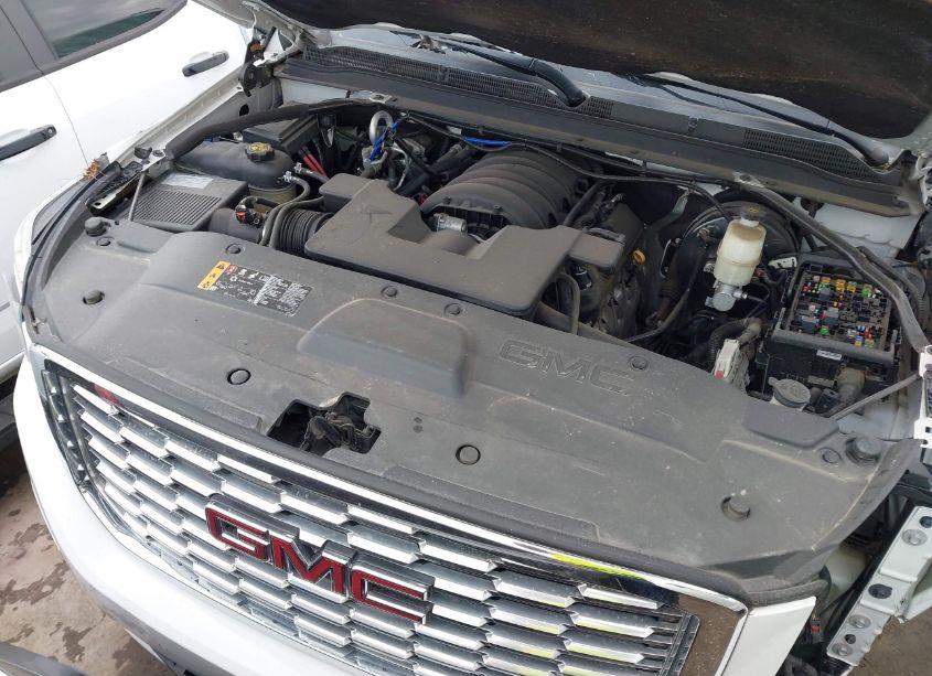 Photo 10 of 2019 Gmc Yukon SLE (VIN 1GKS1AKC2KR104950)
