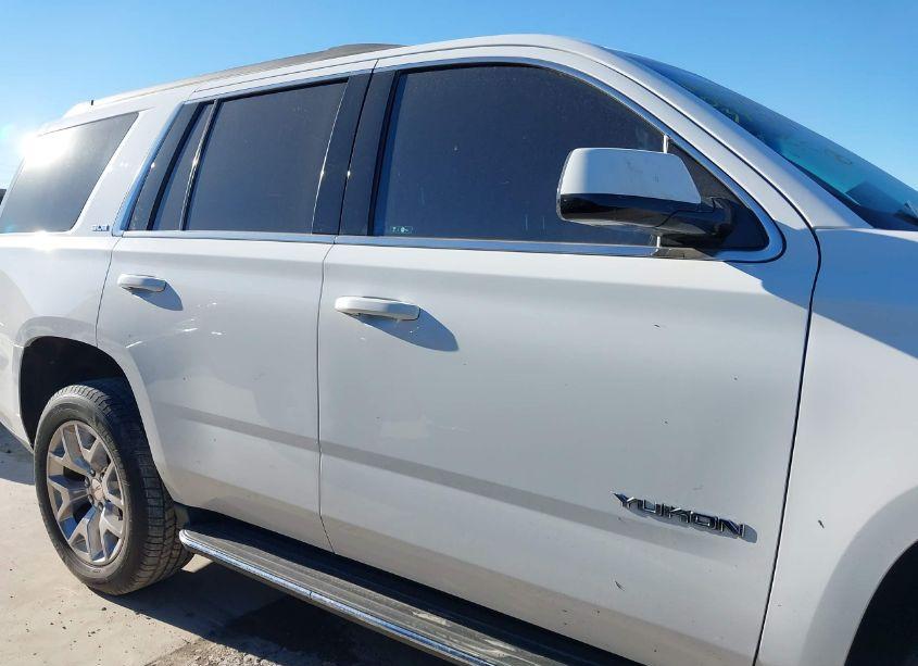 Photo 13 of 2017 Gmc Yukon SLE (VIN 1GKS1AKC9HR395214)