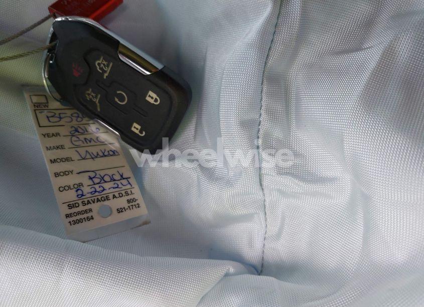 Photo 11 of 2016 Gmc Yukon SLT (VIN 1GKS1BKC0GR161693)