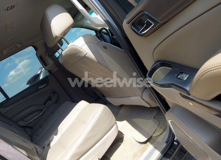 Photo 8 of 2017 Gmc Yukon SLT (VIN 1GKS1BKC0HR215558)