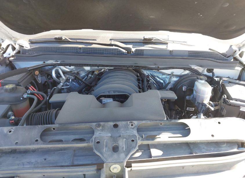 Photo 10 of 2017 Gmc Yukon SLT (VIN 1GKS1BKC1HR343615)