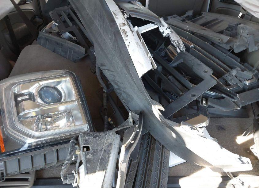 Photo 12 of 2017 Gmc Yukon SLT (VIN 1GKS1BKC1HR343615)