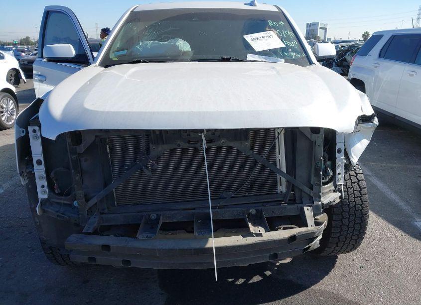 Photo 13 of 2017 Gmc Yukon SLT (VIN 1GKS1BKC1HR343615)