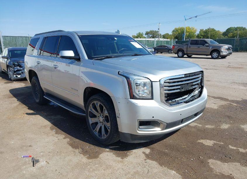 2017 Gmc Yukon SLT (VIN 1GKS1BKC2HR361072) main photo