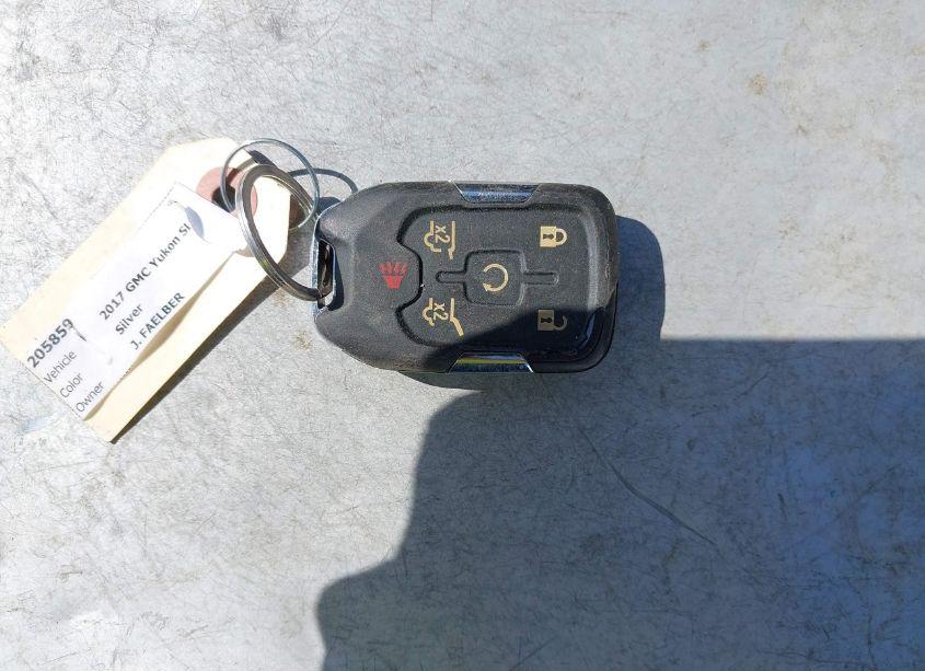 Photo 11 of 2017 Gmc Yukon SLT (VIN 1GKS1BKC2HR361072)