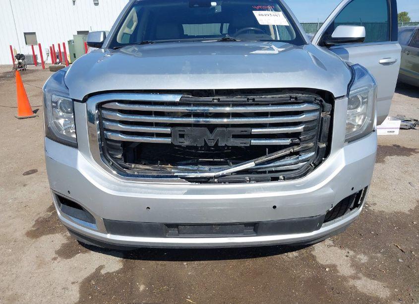 Photo 6 of 2017 Gmc Yukon SLT (VIN 1GKS1BKC2HR361072)
