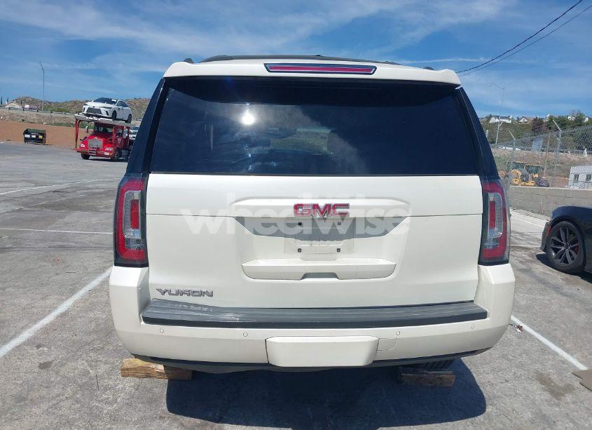 Photo 16 of 2015 Gmc Yukon SLT (VIN 1GKS1BKC3FR102961)