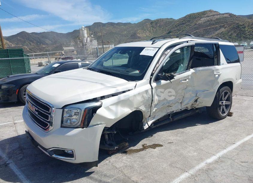 Photo 2 of 2015 Gmc Yukon SLT (VIN 1GKS1BKC3FR102961)