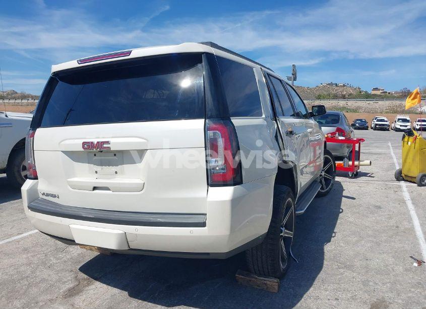 Photo 4 of 2015 Gmc Yukon SLT (VIN 1GKS1BKC3FR102961)