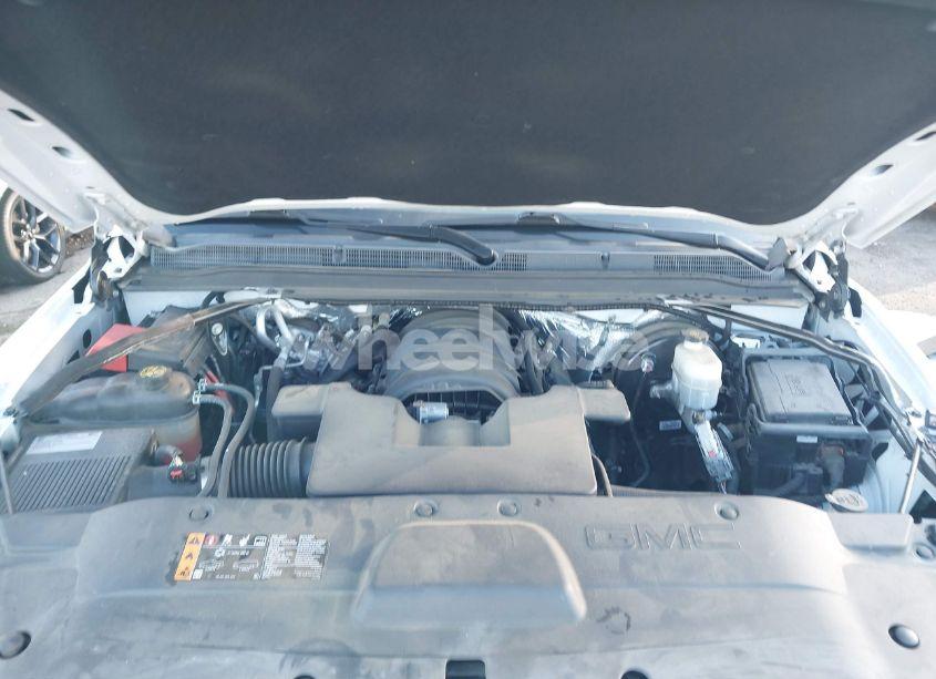 Photo 10 of 2017 Gmc Yukon SLT (VIN 1GKS1BKC5HR214101)