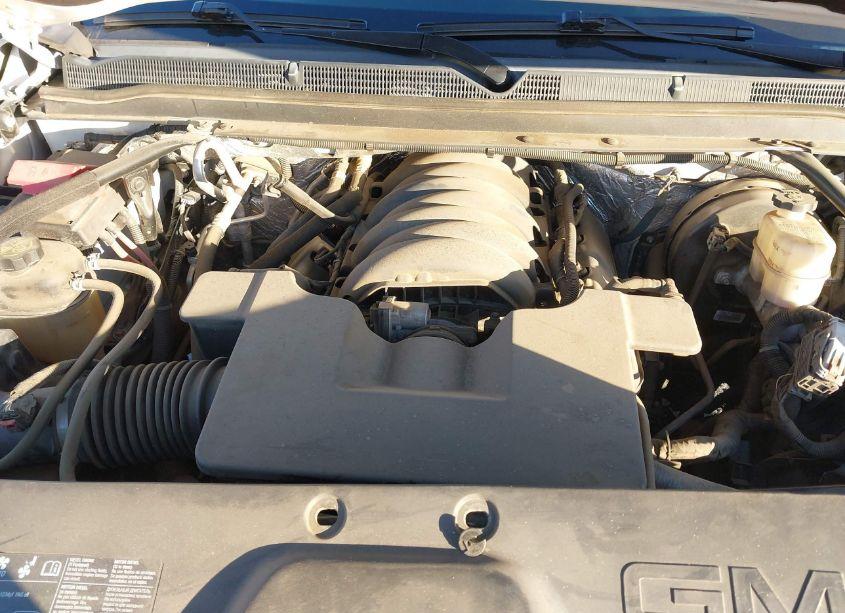 Photo 10 of 2017 Gmc Yukon SLT (VIN 1GKS1BKC6HR197695)