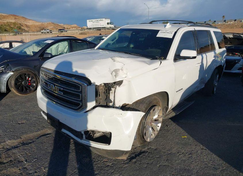 Photo 2 of 2017 Gmc Yukon SLT (VIN 1GKS1BKC6HR197695)