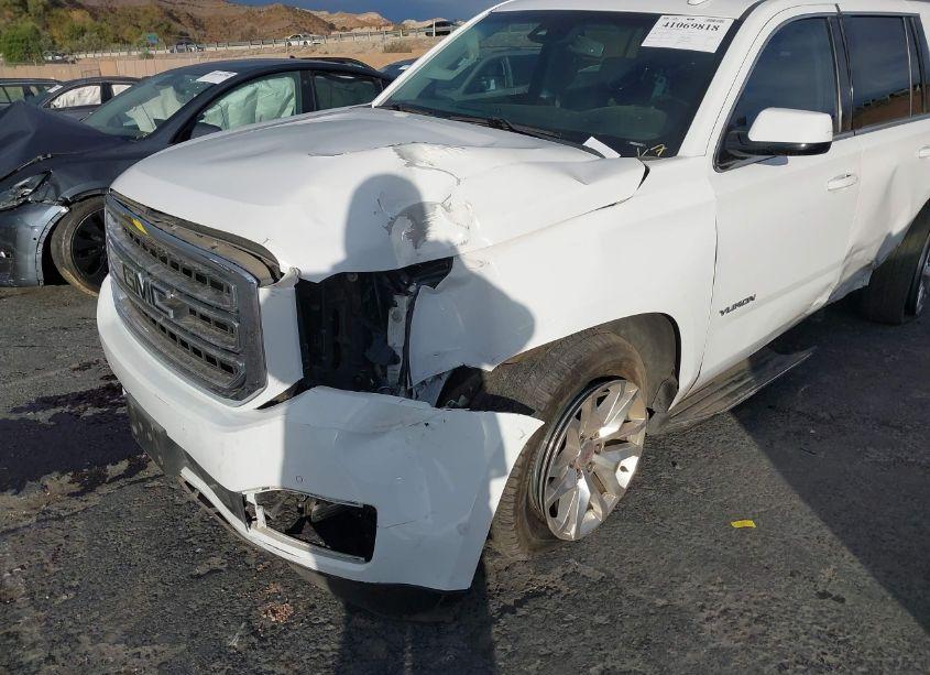 Photo 6 of 2017 Gmc Yukon SLT (VIN 1GKS1BKC6HR197695)