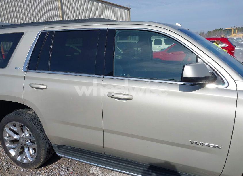 Photo 13 of 2016 Gmc Yukon SLT (VIN 1GKS1BKC7GR405386)