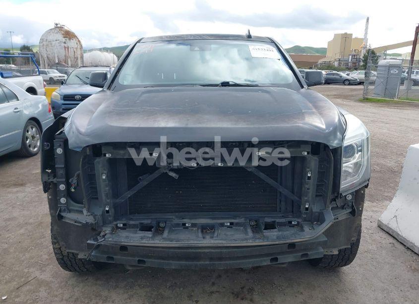 Photo 13 of 2017 Gmc Yukon SLT (VIN 1GKS1BKC7HR157853)