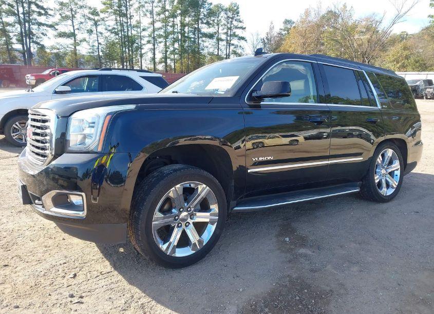 Photo 2 of 2019 Gmc Yukon SLT (VIN 1GKS1BKC8KR157321)