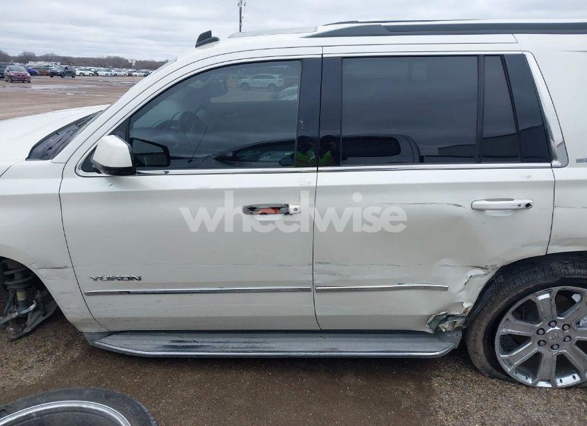 Photo 13 of 2015 Gmc Yukon SLT (VIN 1GKS1BKC9FR175459)