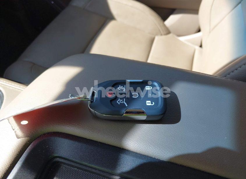 Photo 11 of 2019 Gmc Yukon SLT (VIN 1GKS1BKC9KR332014)