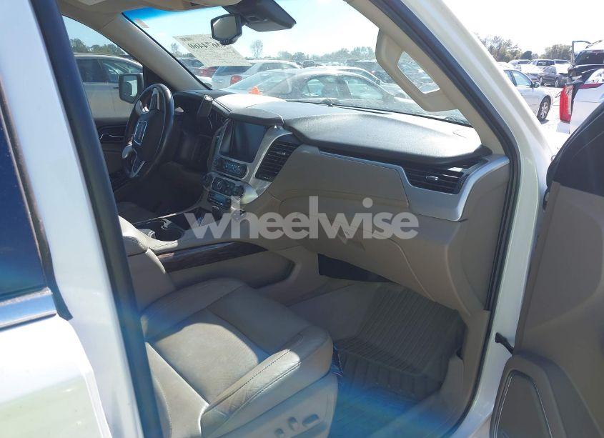 Photo 5 of 2019 Gmc Yukon SLT (VIN 1GKS1BKC9KR332014)