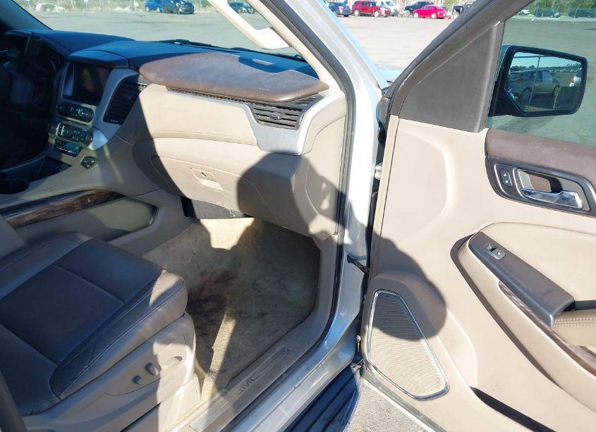 Photo 5 of 2015 Gmc Yukon SLT (VIN 1GKS1BKCXFR219212)