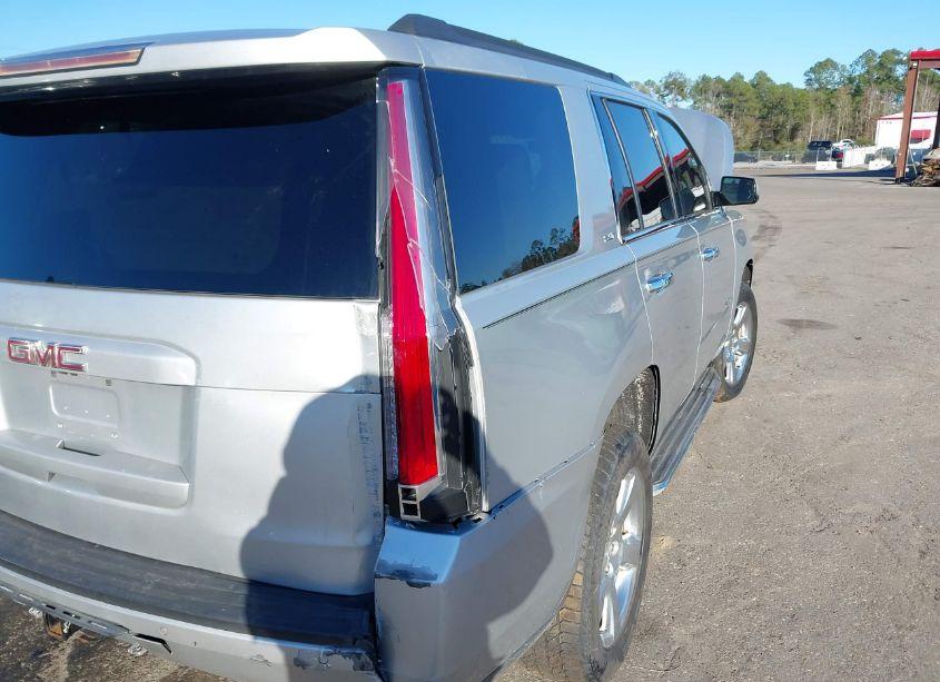 Photo 6 of 2015 Gmc Yukon SLT (VIN 1GKS1BKCXFR219212)