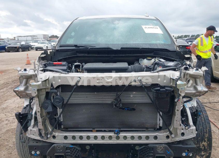 Photo 13 of 2021 Gmc Yukon 2WD SLT (VIN 1GKS1BKD4MR121671)