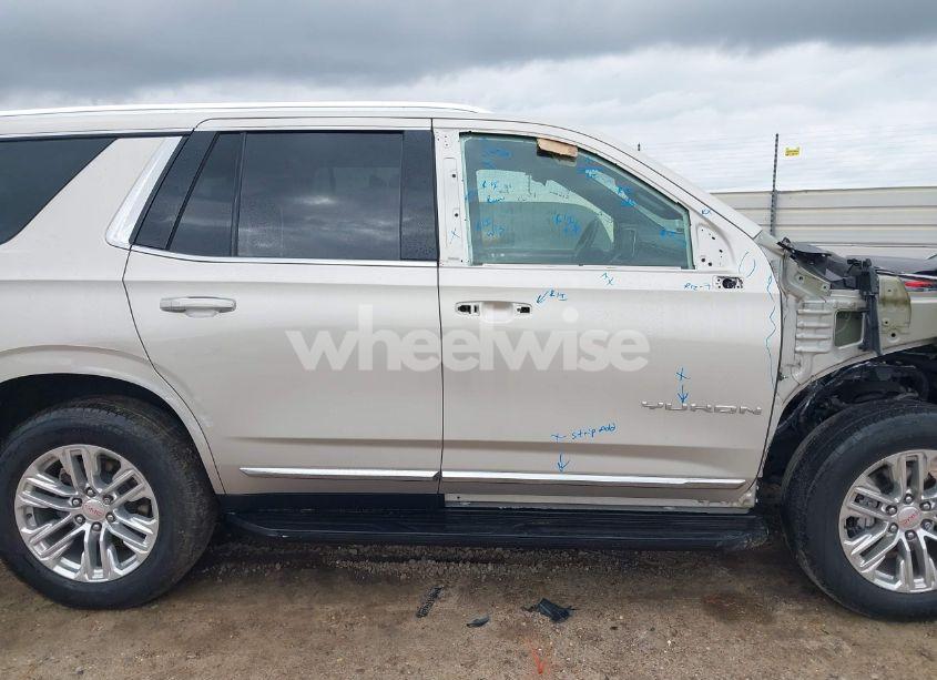 Photo 14 of 2021 Gmc Yukon 2WD SLT (VIN 1GKS1BKD4MR121671)