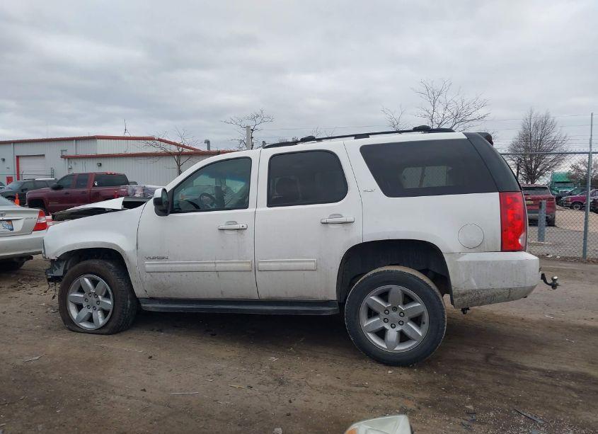 Photo 15 of 2011 Gmc Yukon SLT (VIN 1GKS1CE01BR397043)