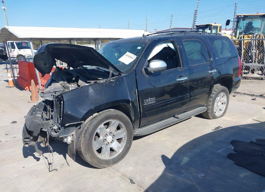 Photo 2 of 2011 Gmc Yukon SLT (VIN 1GKS1CE03BR101634)