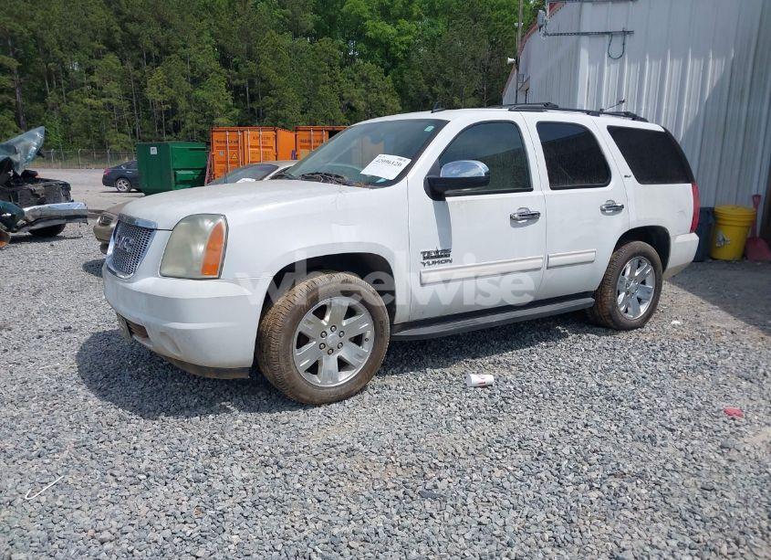Photo 2 of 2011 Gmc Yukon SLT (VIN 1GKS1CE0XBR156954)