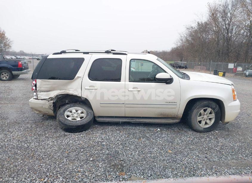 Photo 13 of 2011 Gmc Yukon SLT (VIN 1GKS1CE0XBR385523)