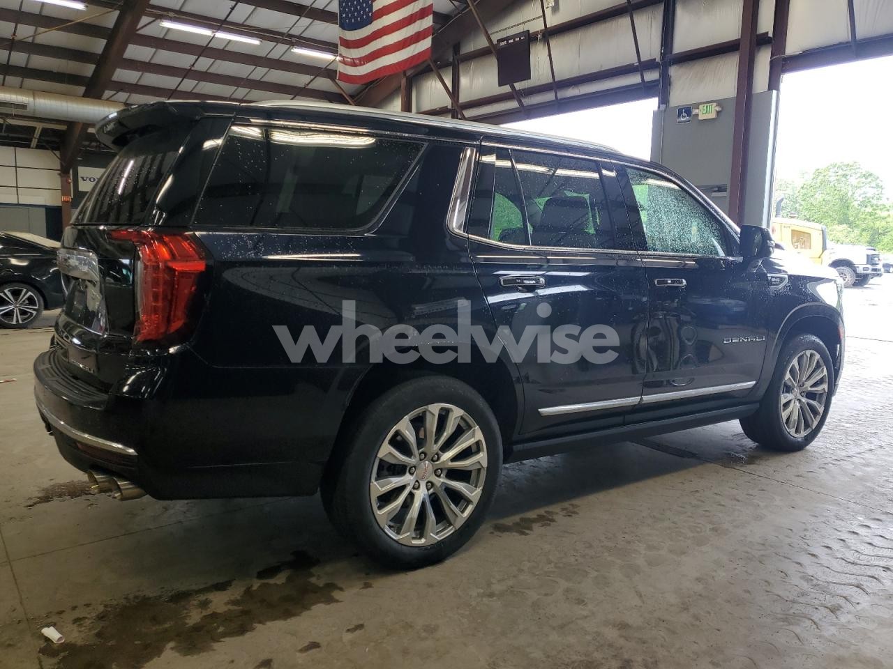 Photo 3 of 2023 GMC YUKON DENALI (VIN 1GKS1DKL9PR233146)
