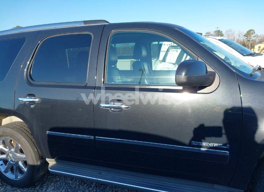 Photo 13 of 2011 Gmc Yukon DENALI (VIN 1GKS1EEF1BR322228)