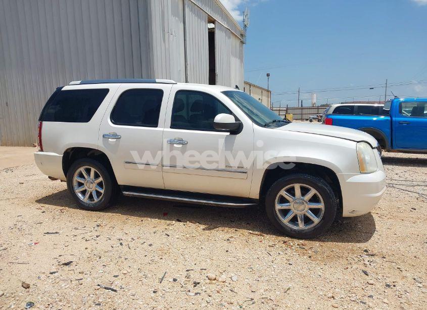 Photo 13 of 2011 Gmc Yukon DENALI (VIN 1GKS1EEF1BR391341)