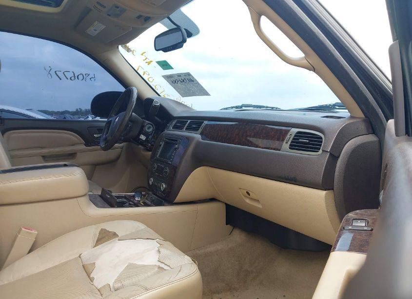 Photo 5 of 2011 Gmc Yukon DENALI (VIN 1GKS1EEFXBR212097)