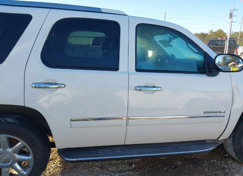 Photo 14 of 2011 Gmc Yukon DENALI (VIN 1GKS1EEFXBR311342)