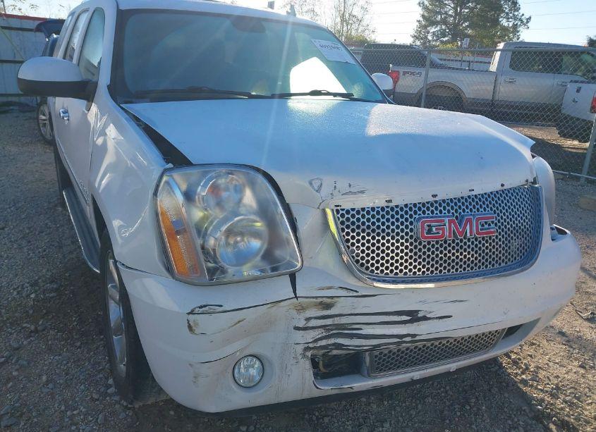 Photo 6 of 2011 Gmc Yukon DENALI (VIN 1GKS1EEFXBR311342)