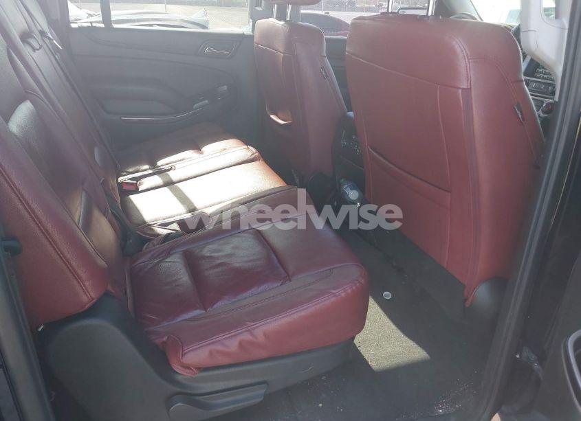 Photo 8 of 2019 Gmc Yukon XL SLE (VIN 1GKS1FKC3KR322103)