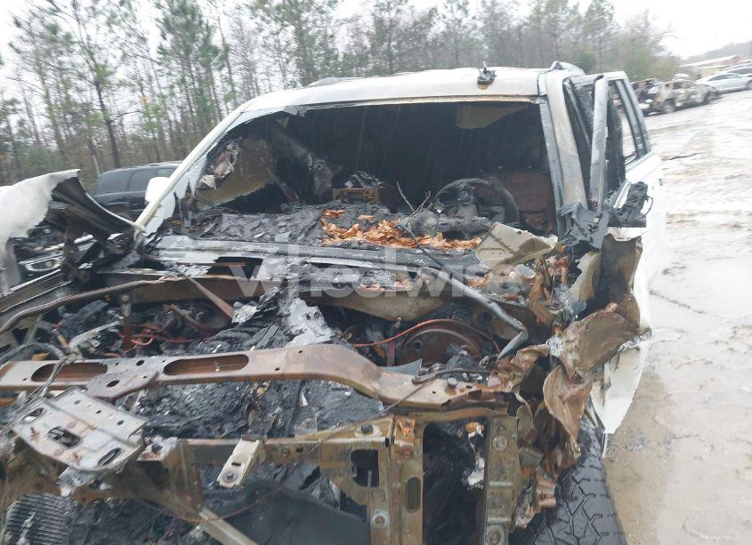 Photo 6 of 2017 Gmc Yukon XL SLT (VIN 1GKS1GKC0HR287924)