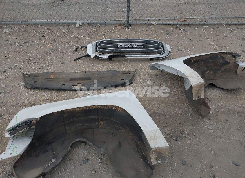 Photo 12 of 2019 Gmc Yukon XL SLT (VIN 1GKS1GKC1KR384332)