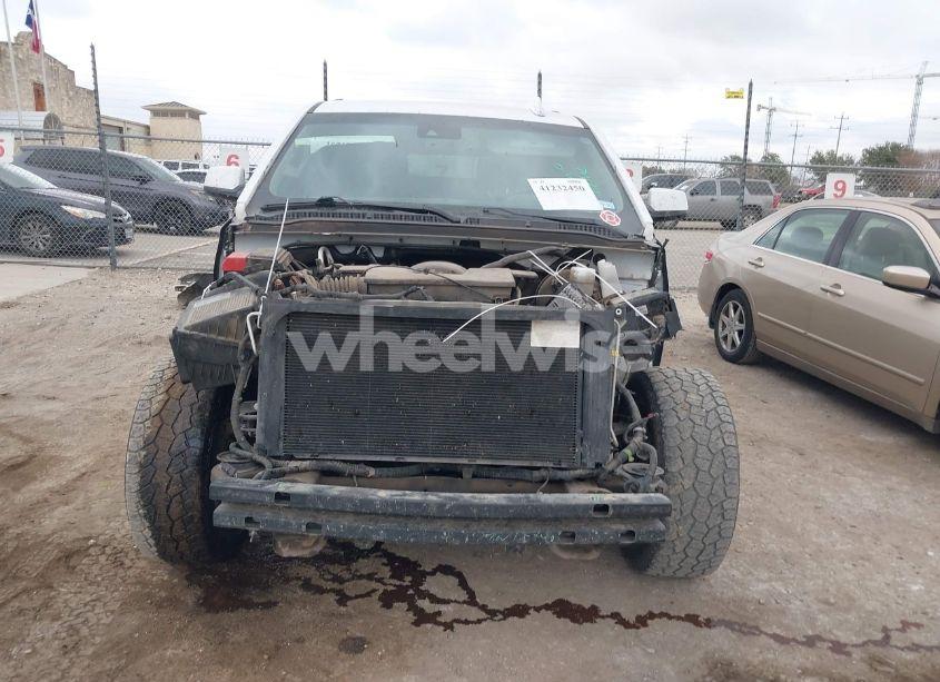 Photo 13 of 2019 Gmc Yukon XL SLT (VIN 1GKS1GKC1KR384332)