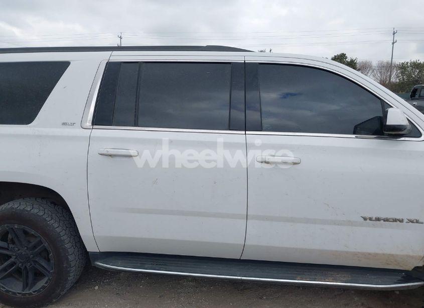 Photo 14 of 2019 Gmc Yukon XL SLT (VIN 1GKS1GKC1KR384332)