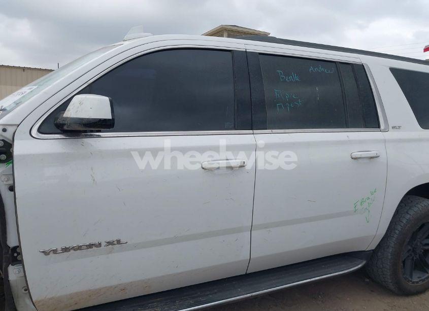 Photo 15 of 2019 Gmc Yukon XL SLT (VIN 1GKS1GKC1KR384332)