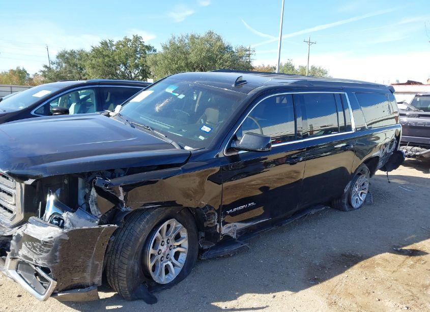 Photo 6 of 2017 Gmc Yukon XL SLT (VIN 1GKS1GKC4HR399433)