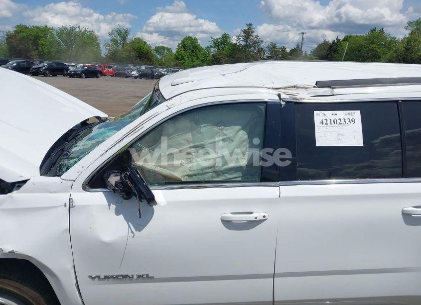 Photo 17 of 2019 Gmc Yukon XL SLT (VIN 1GKS1GKC5KR394992)