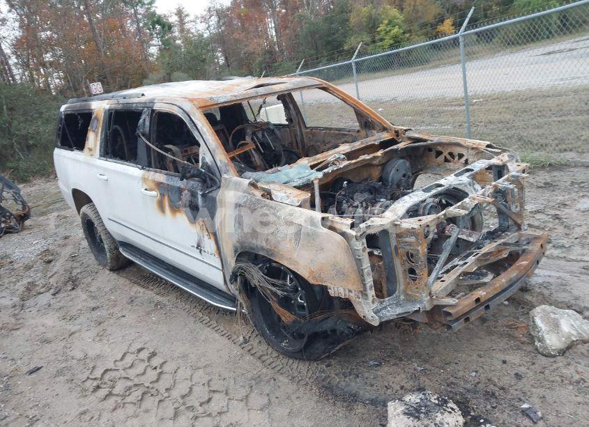 2017 Gmc Yukon XL SLT (VIN 1GKS1GKC7HR130276) main photo