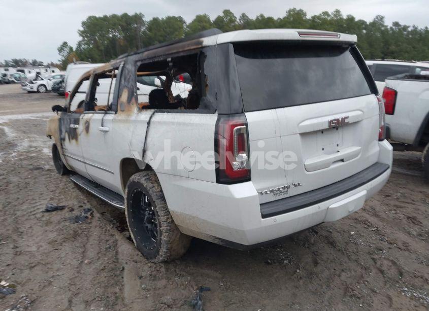 Photo 3 of 2017 Gmc Yukon XL SLT (VIN 1GKS1GKC7HR130276)