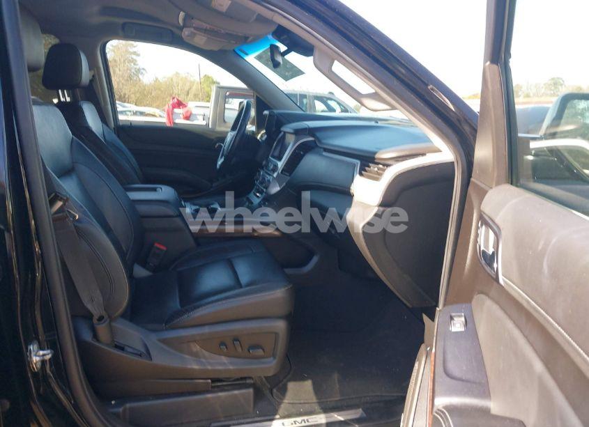 Photo 5 of 2019 Gmc Yukon XL SLT (VIN 1GKS1GKC7KR366062)